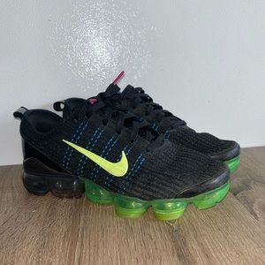 Air max youth size 6.5 but same size as womens 8